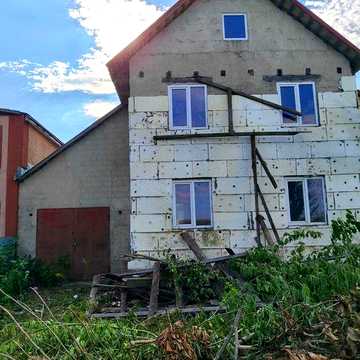 Продається недобудований будинок