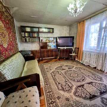 Оренда 2к.кв по вул. Юності , 2й поверх/5