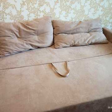 Зелений двір, Актуальна, пишіть час,  м. 6  хв пішки
