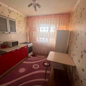 Здам квартиру 10 мікрорайон