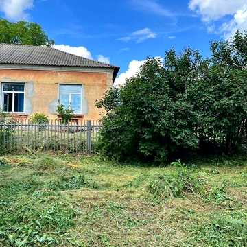 Продам пів будинку  під ремонт  м.Кропивницький