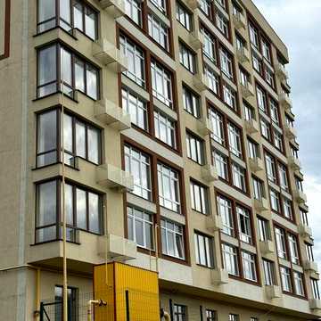 Здається нова квартира в новобудові ( перша здача )