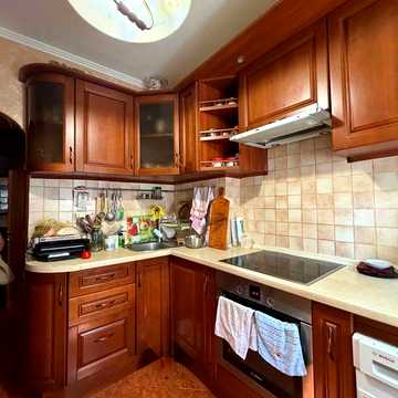 КРЫМСКИЙ БУЛЬВАР, 3-ком. квартира 71 м² с ремонтом, Сити Центр, на 1 этаже плюс подвал - АМ