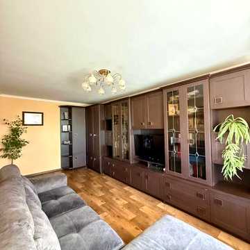 Продам 3-кімнатну квартиру 64 м² з автономним опаленням — Новомиколаївка. Власник