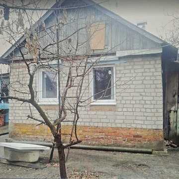 будинок з городом біля станції Основа