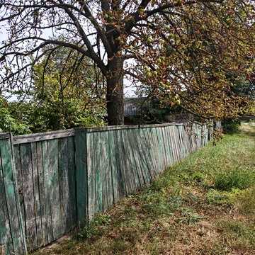 Продам будинок 73 м², 40 соток землі, є хлів та погреби