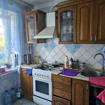 Продам 2-комнатную квартиру,  ул. Познанская, 4