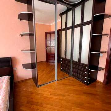 Продам 3-х ком. квартиру с ремонтом  ул. Астрономическая
