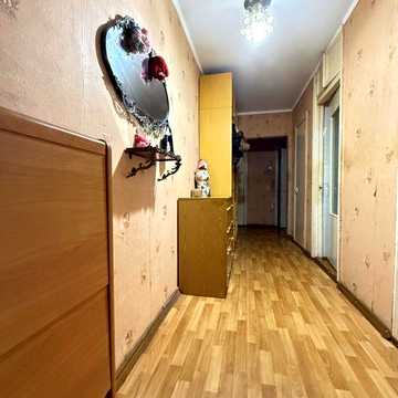 Продам 3 к квартиру в 9 поверхоаому будинку