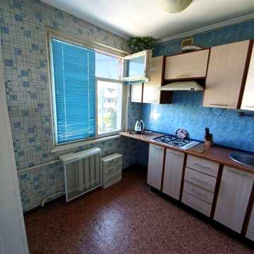 Пролам 2 кімнатну квартиру на Курсовій
