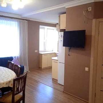 3. Кім Квартира по вул Балукова 1.Якісний ремонт