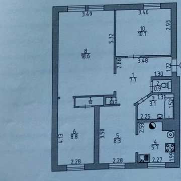 Продам 4-х кімнатну квартиру з автономним опаленням .