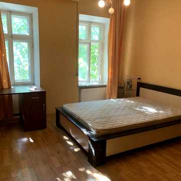 Здам в оренду в історичному центрі 3ьох кімн.квартиру