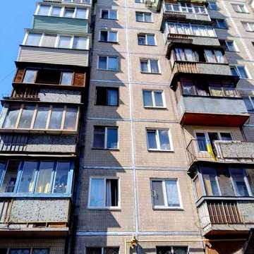 БЕЗ % продам окрему 3-кімнатну квартиру на Соборності (Возз'єднання).