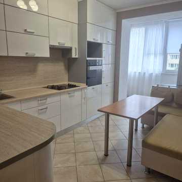 Сдам 2х комн кв Зоопарковая 4