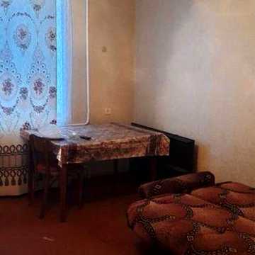Продам квартиру та будинок в Білопіллі