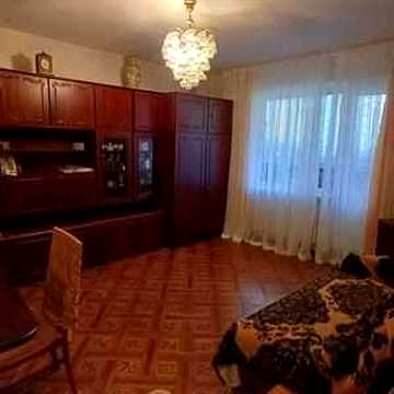Продам трехкомнатную по Крымской, поселок Котовского