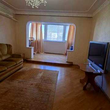 Продам 3-комнатную квартиру на Таирова