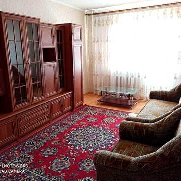 велика 1-к квартира, пр-кт Гонгадзе 18-є, Виноградарь, ТРЦ Ретровіль