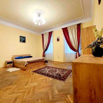 Оренда 4 кімнатної квартири у центрі м.Львів, вул. Вакарчука. Поряд парк Костюшка
