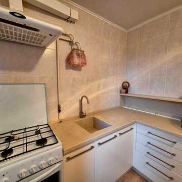 Сдаю 4 комнатную квартиру на 3 Слободской! а1