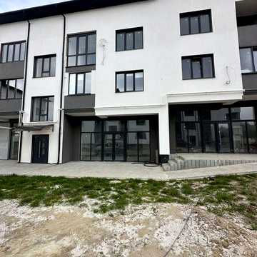 Продаж 1-кімнатної квартири 80 м.кв., вул. Відродження/Пустомити