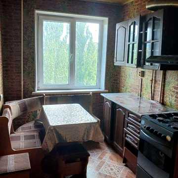 продам 2-к квартиру на 4-Зарічному