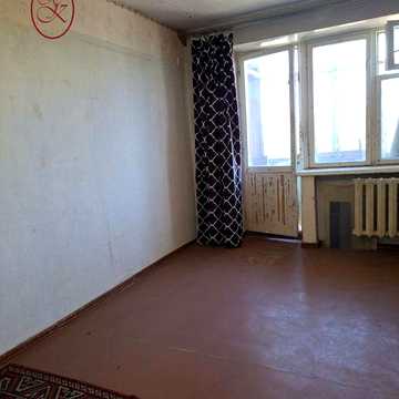Продаж/ 1 кімнатна/ Центр