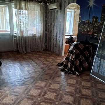 Продам 2 кім. Квартиру 44 квартал.