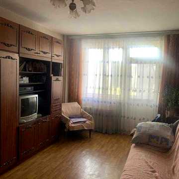 Продам квартиру у Звягелі (Болгарбуд)