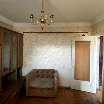Продається 1-кімнатна квартира біля м. Чернігівська