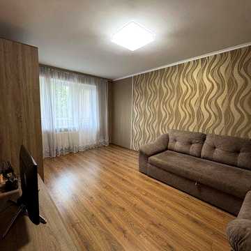 Продаж /2 кімнатна/ квартал 297