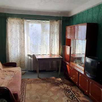 Продам 2-комнатн. квартиру на 3-ем этаже, район БАМ