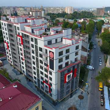 Дмитра Бортнянського вул. (27 Липня), 28