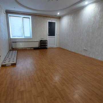 Продається частина будинку жековського типу в центрі міста