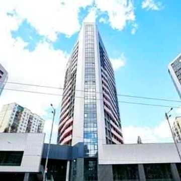 БЕЗ КОМІСІЇ! ОРЕНДА 4-кімн. квартири. Власник. ГЕНЕРАТОР! АКУМУЛЯТОРИ на ліфти і насоси!