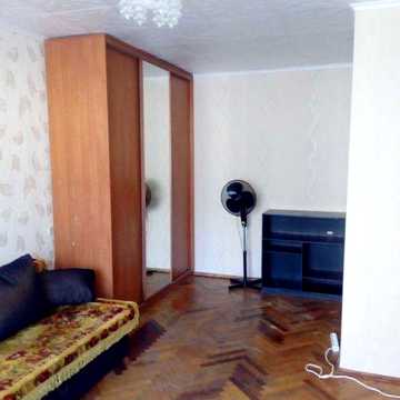 оренда 1 кв Харківське Шосе 51б