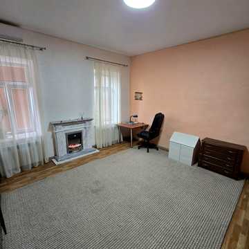 Адміральська вул., 30
