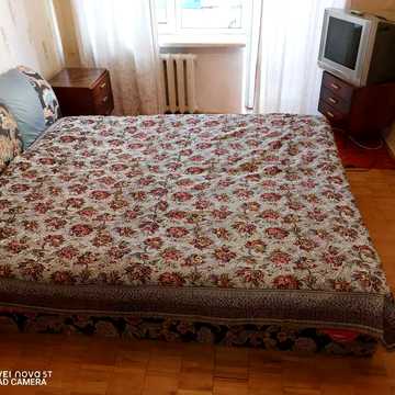 2к квартира перехрестя Космонавтів і Келецька