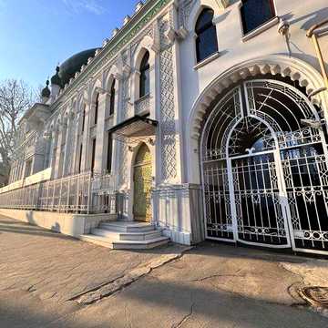 продам 3 комнатную квартиру в центре