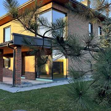 Продаж Будинок 170 м², 6 соток, всі комунікації розведені, стяжка, штукатурка, тепла підлога. Під чистову обробку!  РЕМОНТ під ключ