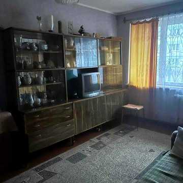 Продається 2-к квартира на Мотелі