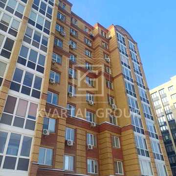 Пентхаус під ремонт, трикімнатна квартира в центрі, поряд з парком