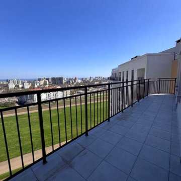 Продам 2 ком. терраса. Вид на ипподром МОРЕ.  Краснова. 63 Перлина 61 66 60 Кадор ЖК 66 Жемчужина