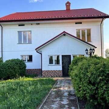 Продам добротний будинок у с. Волсвин