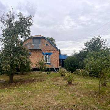 Продаю будинок в Кузминцях , біля Ржищева. Києвська обл
