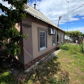 Продам частину будинка з власним двором та комунікаціями, Дублянщина