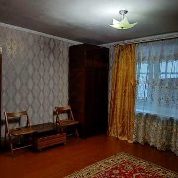 Продам  1 к кв на Революції гідності