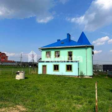 Продається просторий будинок у с. Кам’яна