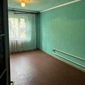 Терміново! Продам 3-кімнатну квартиру в районі Залютіне